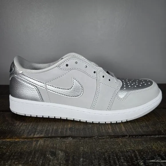 NEW Nike Air Jordan 1 Retro Low OG Mens Size 11 Metallic Silver Grey CZ0790-002