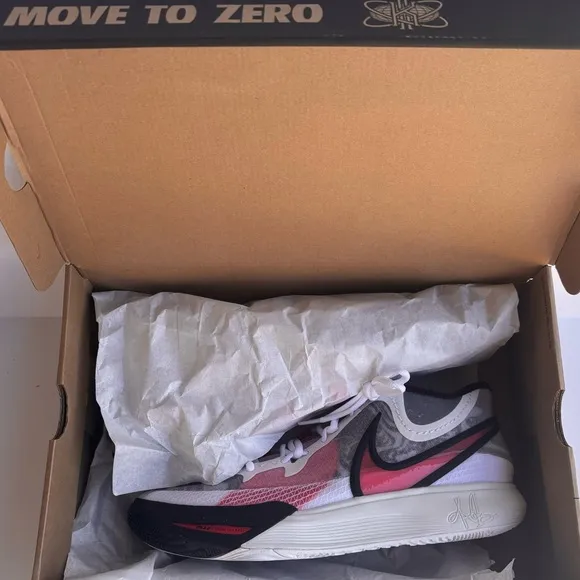 New Nike Kyrie 8 White University Red Low Top Sneakers Size 12
