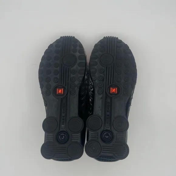 *New* Nike Shox Enigma 9000 Black Hyper Crimson Athletic Shoes
