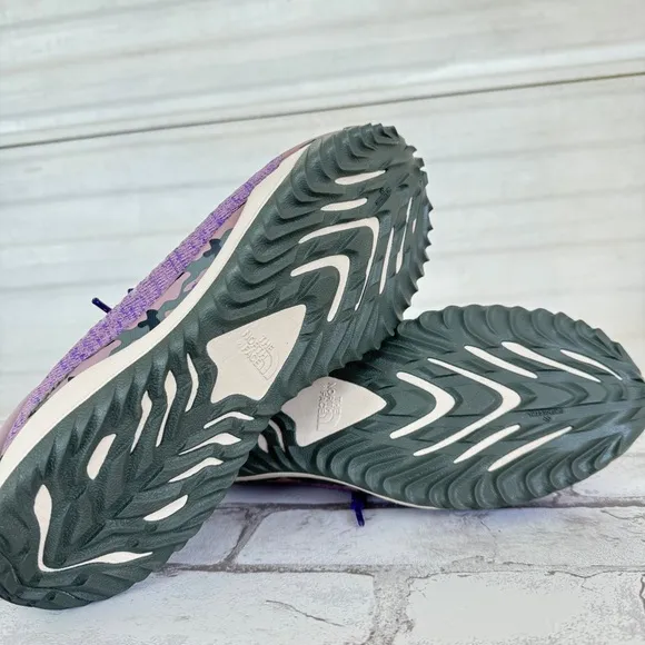 NEW The North Face Vectiv Knit Escape Hiking Women’s Shoes Size 10 Athletic