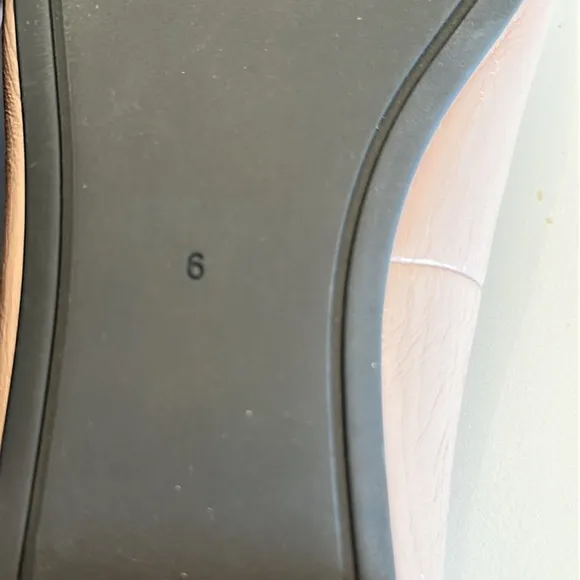 New Tory Burch Pink Ballet Flats. Size 6.