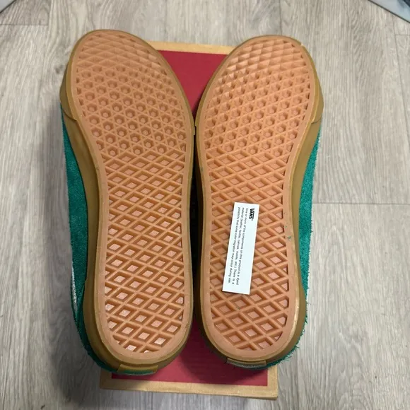 New Vans Old Skool LowPro Green/Gum Sneakers Low-Top Shoes Sizes 8.5, 9, 9.5 Men