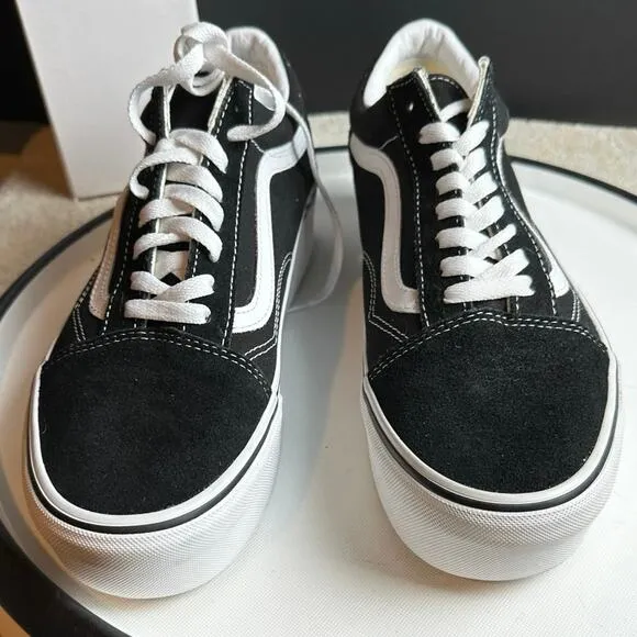NEW Vans Old Skool Stackform Shoes in classic Black White, Women10.5 EU 42
