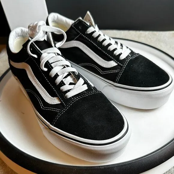 NEW Vans Old Skool Stackform Shoes in classic Black White, Women10.5 EU 42