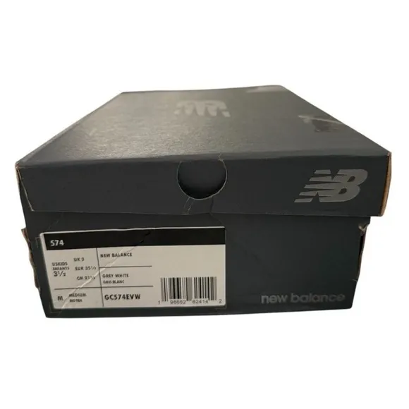 New With Box New Balance 574 Core Kids Grey White 3.5 Medium Shoes GC574EVW