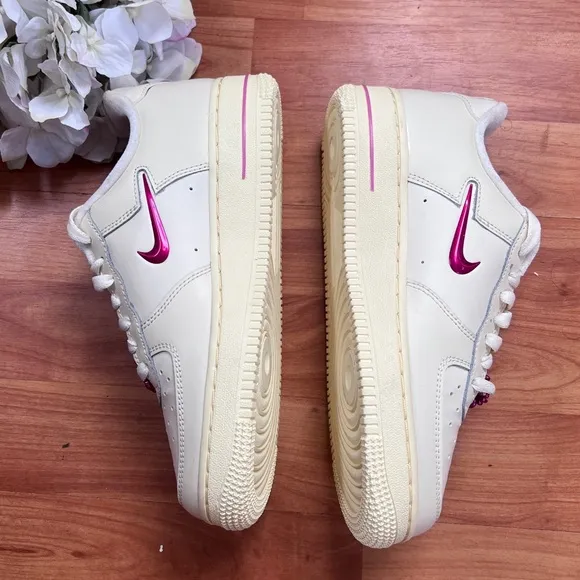 NEW Womens Size 7 Nike Air Force 1 '07 Coconut Milk Alabaster Playful Pink Shoes