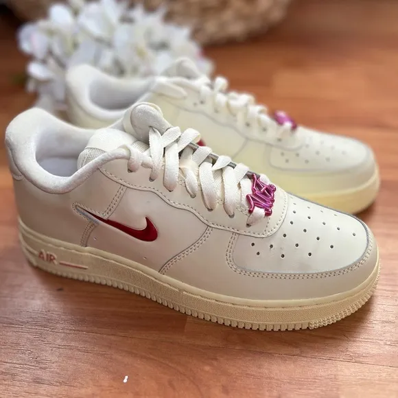 NEW Womens Size 7 Nike Air Force 1 '07 Coconut Milk Alabaster Playful Pink Shoes