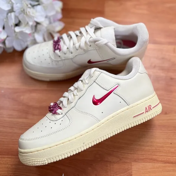 NEW Womens Size 7 Nike Air Force 1 '07 Coconut Milk Alabaster Playful Pink Shoes