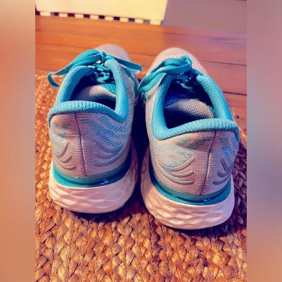 New Balance Women's Blue Running Shoes; NWOT! Size 10