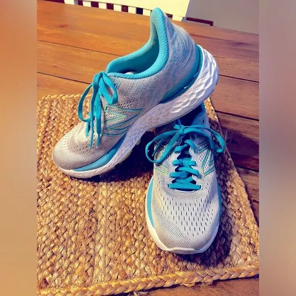 New Balance Women's Blue Running Shoes; NWOT! Size 10