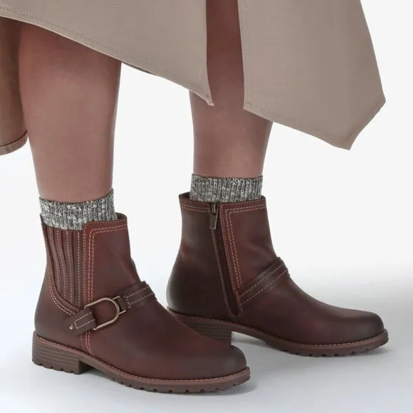 NIB Clarks Aspra Side Zip Buckle Boot in British Tan Leather - Women's 11