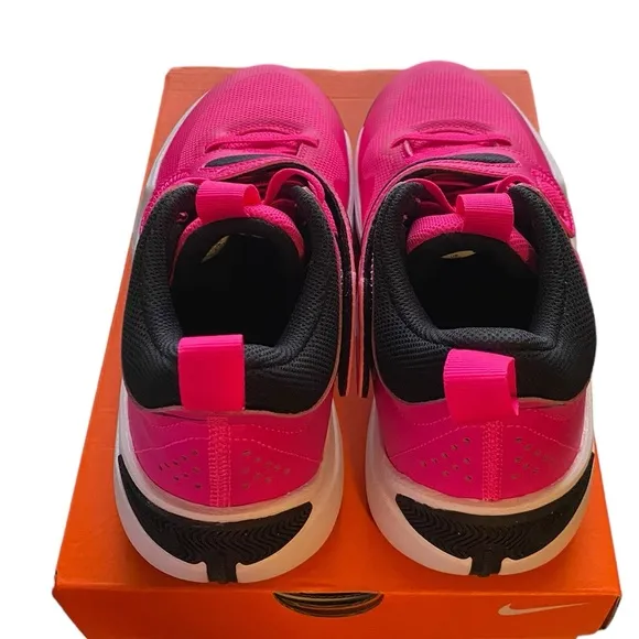 NIB Nike Team Hustle D 11 Size 5.5Y | 7W