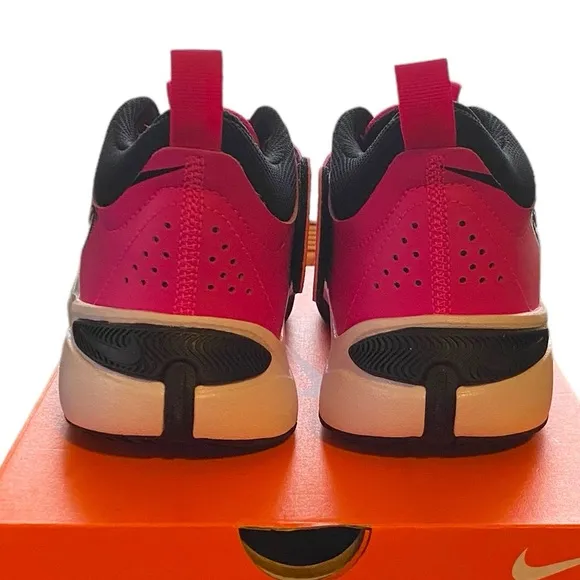 NIB Nike Team Hustle D 11 Size 5.5Y | 7W