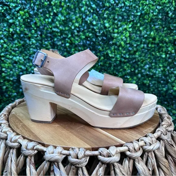 NIB Nisolo x anthropology all day open toe clog in almond new