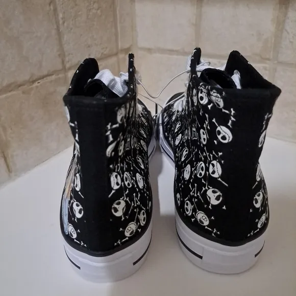 Nightmare Before Christmas High-Top Shoes size 8