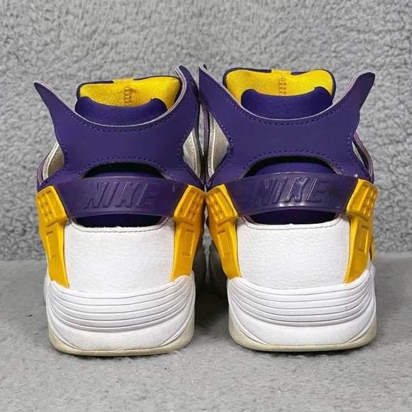Nike Air Flight Huarache Lakers Youth Boys Size 7Y Basketball Shoes White Purple