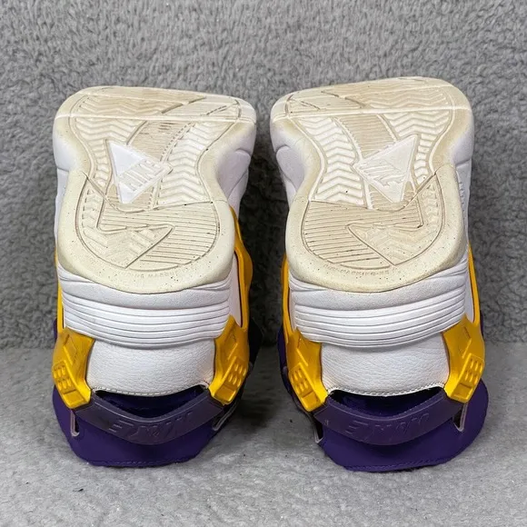 Nike Air Flight Huarache Lakers Youth Boys Size 7Y Basketball Shoes White Purple