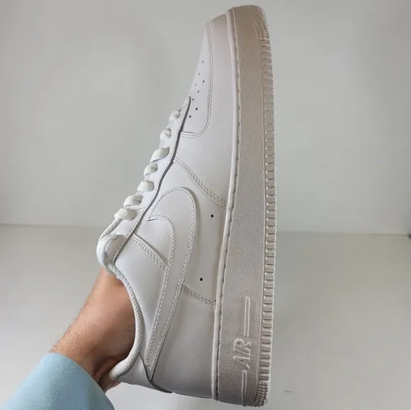 Nike Air Force 1 '07 Low Triple White CW2288-111 Mens Size 13 New In Box Shoes