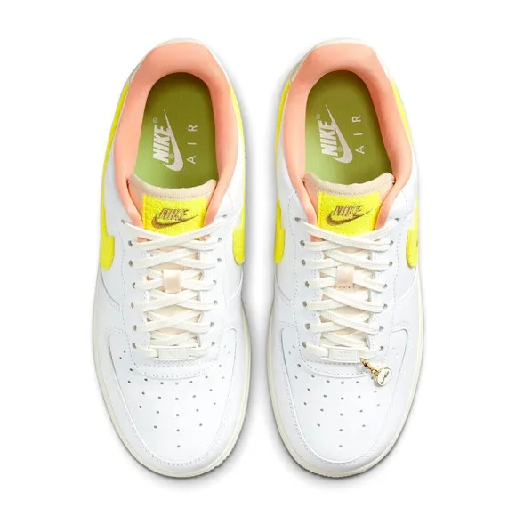 Nike Air Force 1 07 LX Shoes Women's size 10.5 -NEW White/ Yellow -DV2183 100