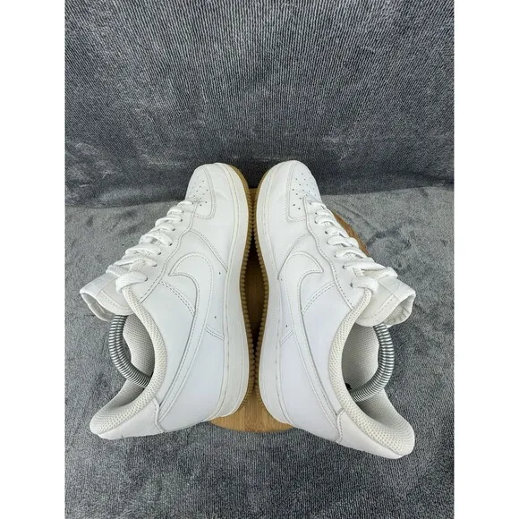 Nike Air Force 1 07 Shoes Men Size 10 Triple White Basketball Gum Bottom Sneaker