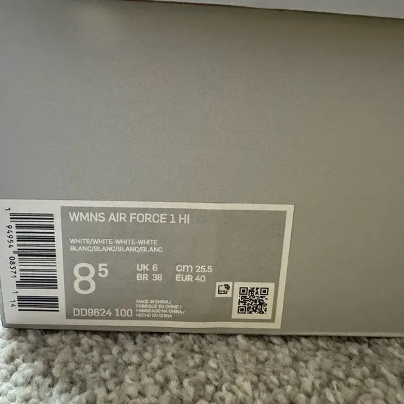 Nike Air Force 1 High 07 Triple White High Top Sneaker Shoes Women’s Size 8.5