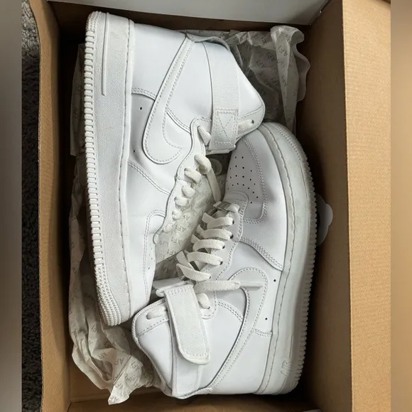 Nike Air Force 1 High 07 Triple White High Top Sneaker Shoes Women’s Size 8.5