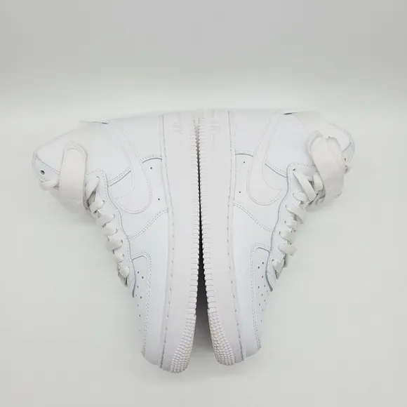 Nike Air Force 1 High Top LE DH294-111 White Sneakers Youth Size 7