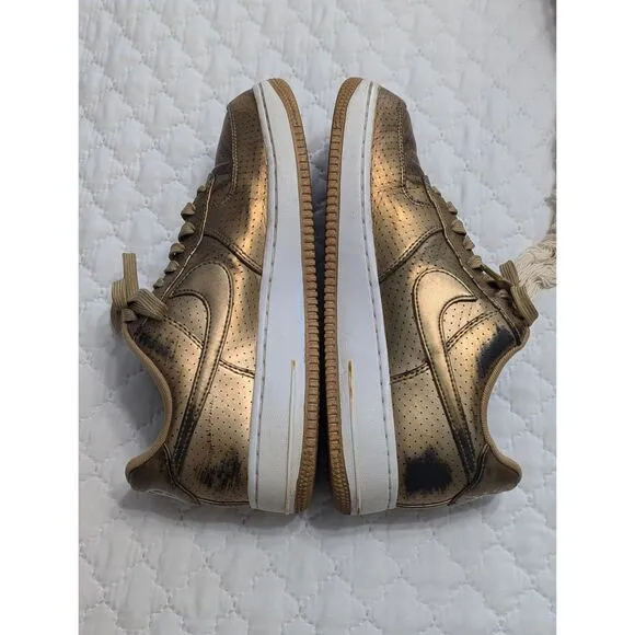 Nike Air Force 1 Low '07 LV8 Metallic Gold Mens Low-Top Sneakers Size 8