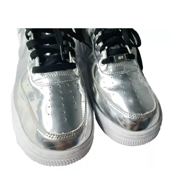 Nike Air Force 1 Low Metallic Chrome Womens Size 13.5 Shoes CQ6566-001 Silver