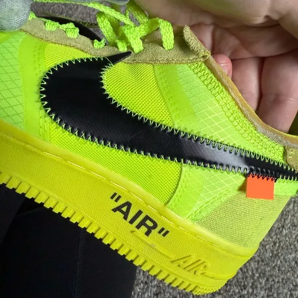 Nike Air Force 1 Low Off-White Volt