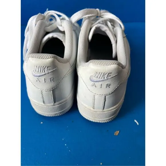 Nike Air Force 1 Low Triple White Shoes 314192-117 Youth Size 7Y Women's 8.5