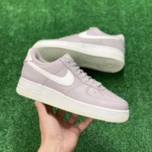 Nike Air Force 1 Low Womens Sportswear Shoes Pink DX5883-001 VNDS Size 9