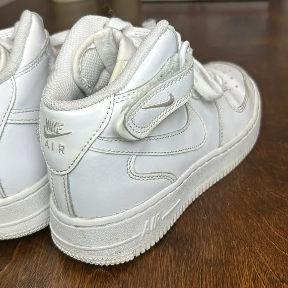 NIKE  AIR FORCE 1