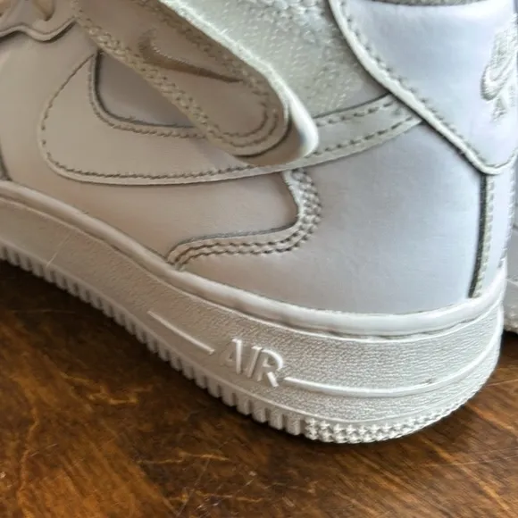 NIKE  AIR FORCE 1