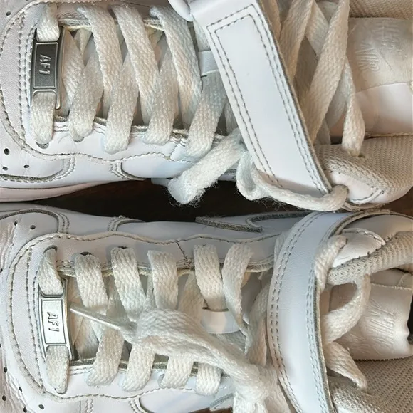 NIKE  AIR FORCE 1