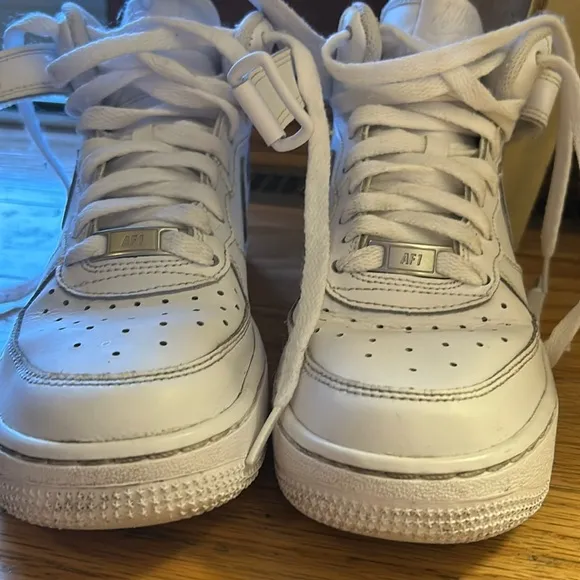 NIKE  AIR FORCE 1