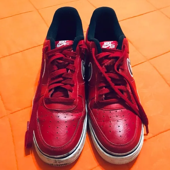 Nike Air Force Shoes Mens 11.5 1 Low LV8 NBA AJ7748-800 Red