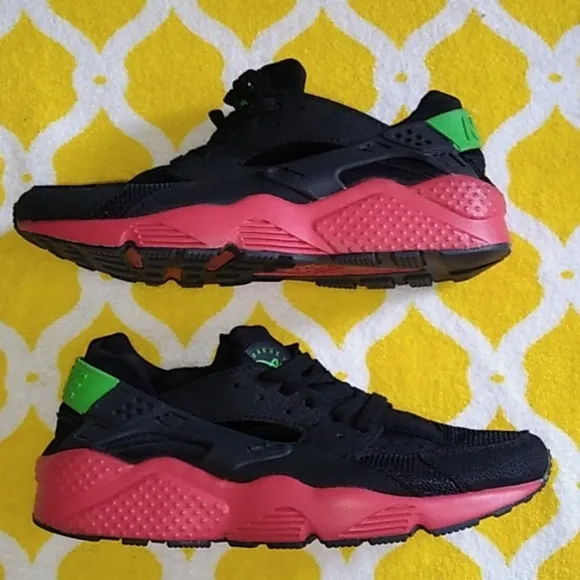 NIKE Air Huarache men's sz 8