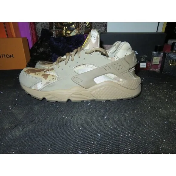 Nike Air Huarache Run Desert Ochre Canteen Camo Low Top Sneakers Kicks AT6156200