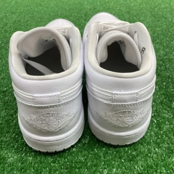 Nike Air Jordan 1 Low Womens Basketball Shoes White DV0990-111 VNDS Size 11