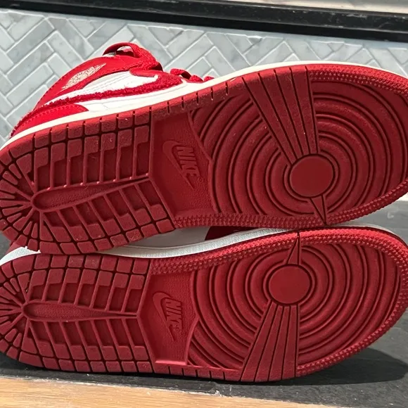 NIKE AIR JORDAN 1 RETRO HIGH OG &quot;VARSITY RED&quot; 3Y