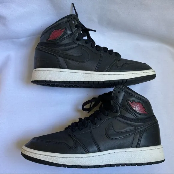 Nike Air Jordan 1 Retro High OG BG Black Satin Gym Red Shoes 5.5Y/ 7W