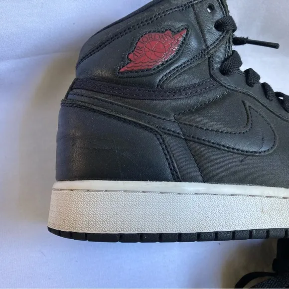 Nike Air Jordan 1 Retro High OG BG Black Satin Gym Red Shoes 5.5Y/ 7W