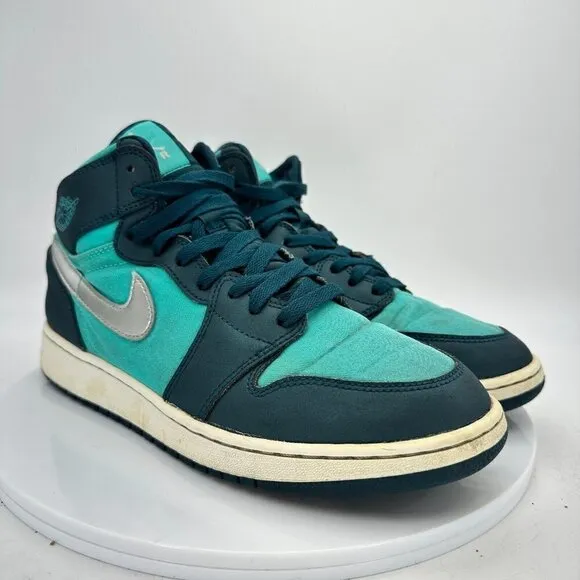Nike Air Jordan 1 Retro High Youth Size 8Y 332148 318 Hyper Jade Green Shoes