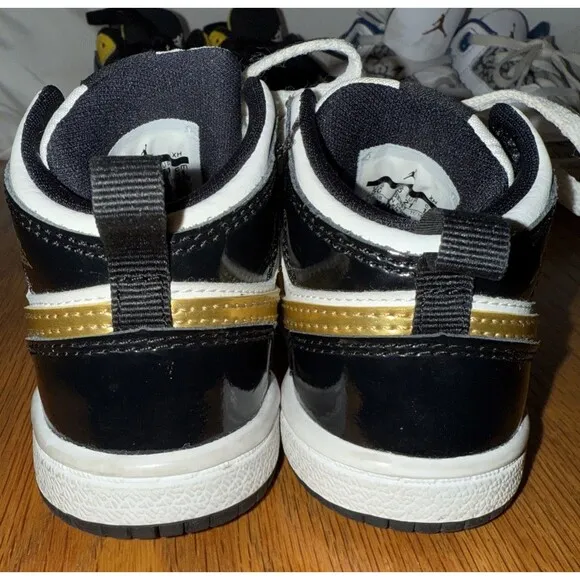 Nike Air Jordan 1 Retro Mid Black Gold White Shoes BQ6933-007 Size 5C Toddler