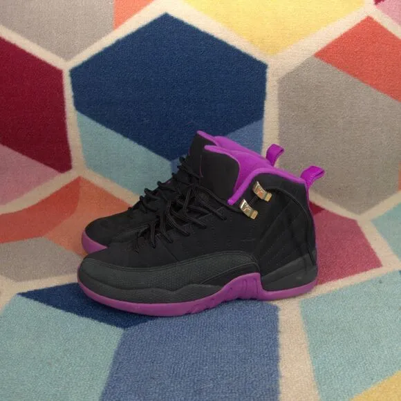 NIKE AIR JORDAN 12 RETRO GG BLACK-HYPER VIOLET SZ 5Y [510815-018]