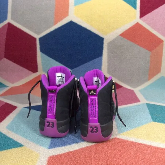 NIKE AIR JORDAN 12 RETRO GG BLACK-HYPER VIOLET SZ 5Y [510815-018]
