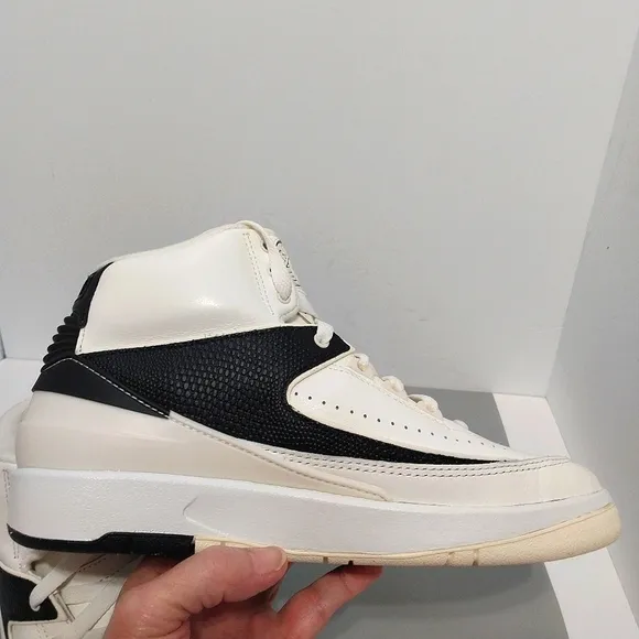 Nike Air Jordan 2 Retro Sail Sneakers, NWT, Size‎ 8.5| EUR 40