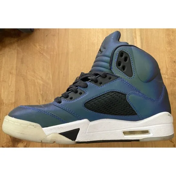 Nike Air Jordan 5 Retro Oil Grey Sneakers Womens Size 8.5 High Top CD2722-001