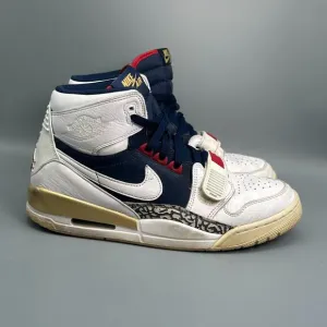 Nike Air Jordan Legacy 312 Men 10 White Athletic Shoes Lace-Up High Top Sneakers